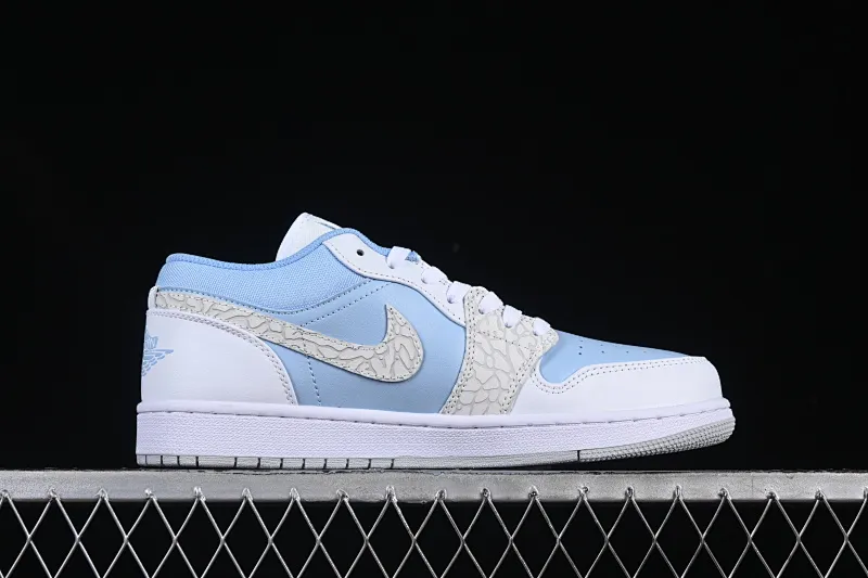 All categories Air Jordan Jordan series basketball shoes Air Jordan 1 Low Air Jordan 1 Low "True Blue" AJ1 Joe 1 burst white and blue color low-top basketball shoes IB7692-400